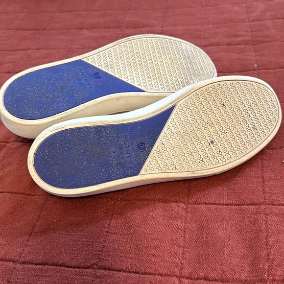 Women’s cheetah print Rothy’s “the original slip on sneaker “ - Picture 4 of 5